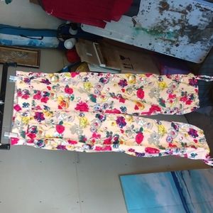 Pins and Needles jeanie style pants